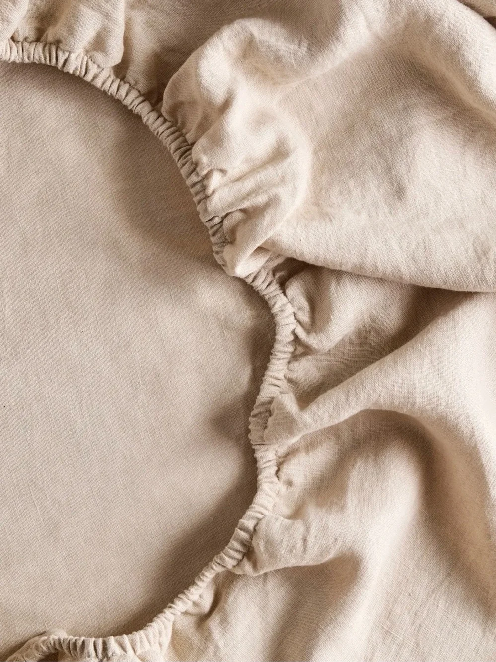 NWT Quince European Linen 3 Piece Fitted Sheet Set, Queen (Toffee)